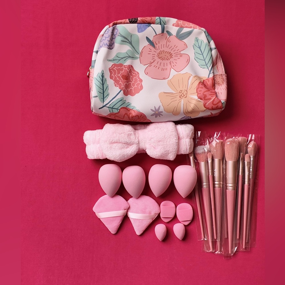 Beauty Bundle Makeup Essentials Set - image 1